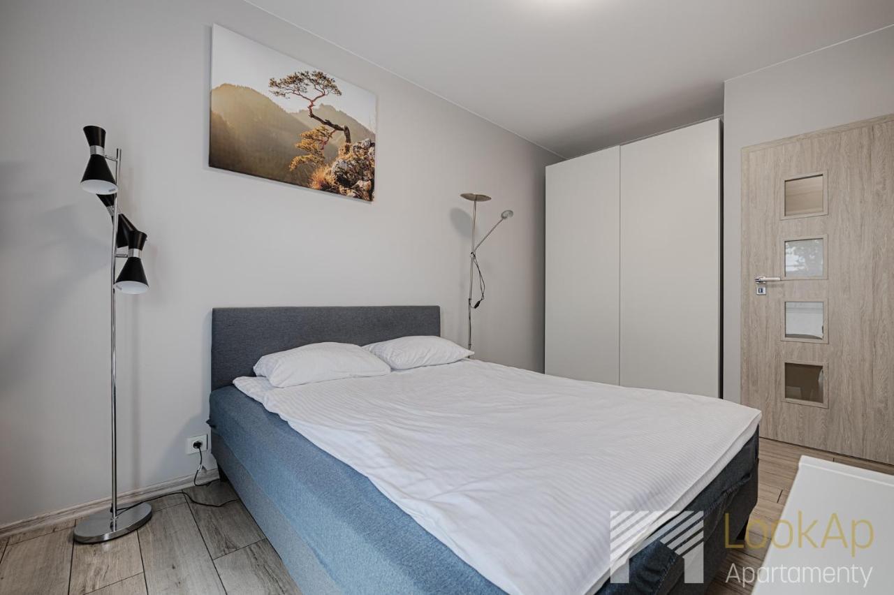 Primo V By Lookap Apartment Lodź Bagian luar foto